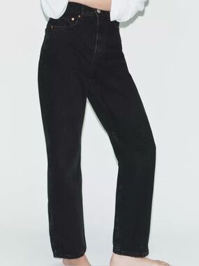 Zara Women’s Mom Jeans - Black